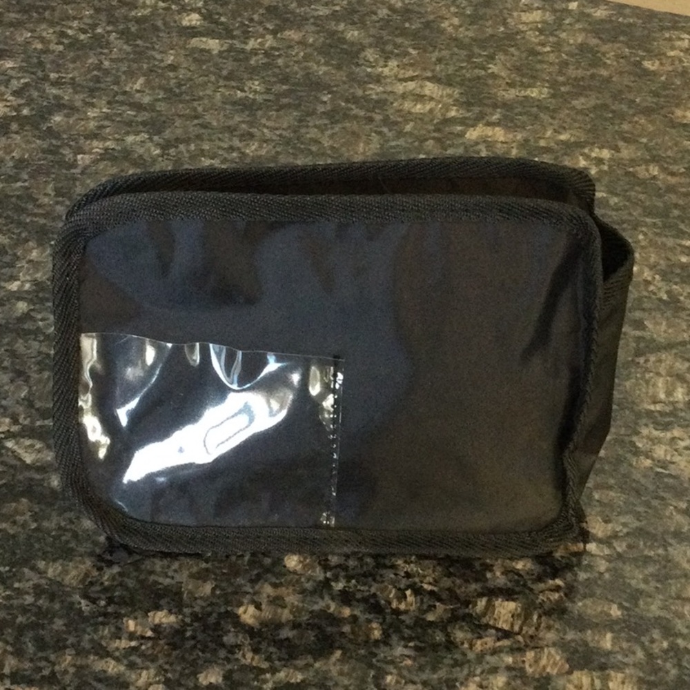 Cosmetic Bags x 3 (+ Backpack) - Picture 3 of 8